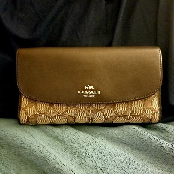 Coach Accessories - Authentic coach Wallet